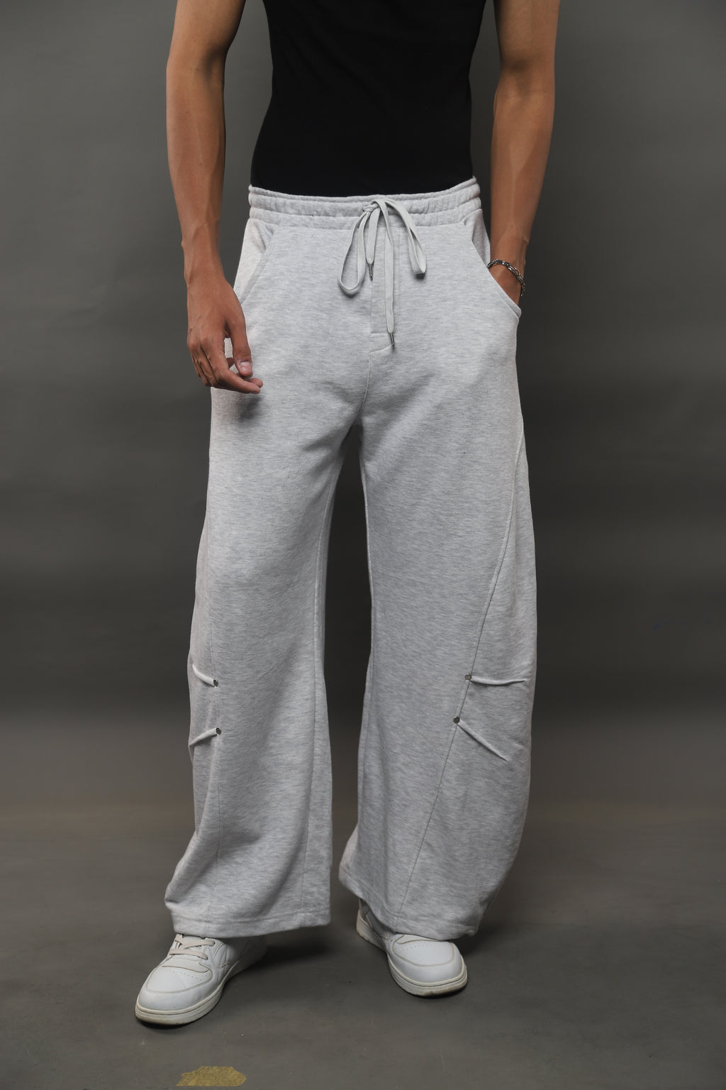 GRAY BAGGY PANTALOON